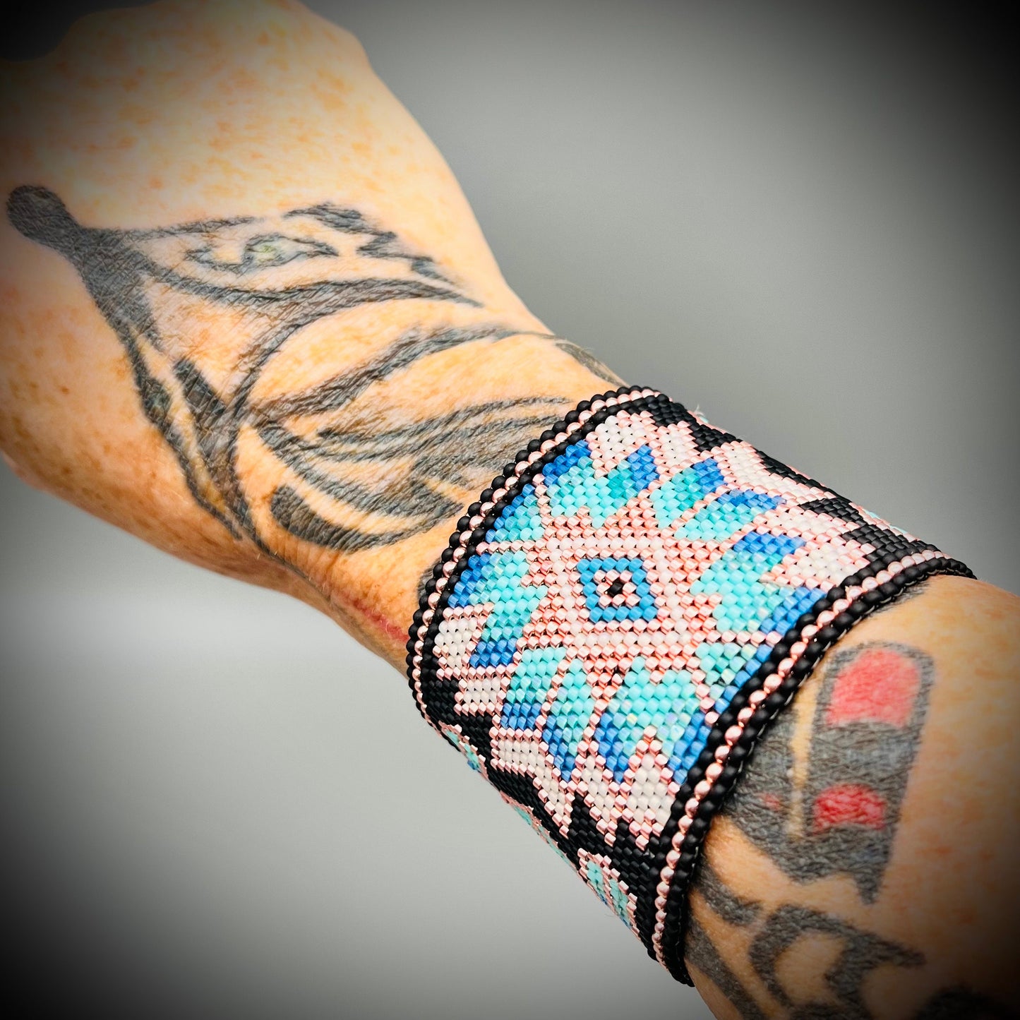 Wide Beaded Cuff, Native American Style Beaded Cuff, Wide Beaded Bracelet, Boho Bracelet, Cuff Bracelet, Navajo South Western
