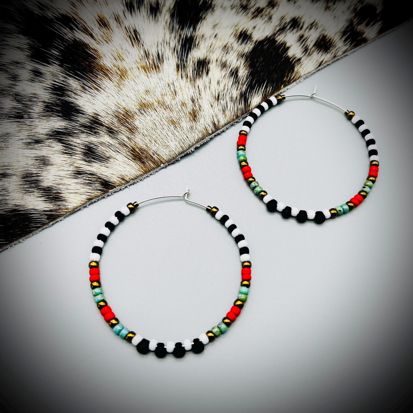 Native American Style Earrings, Boho Beaded Hoop Earrings, Native Hoop Earrings, Beaded Folk Earrings, Tribal Hoop Earrings, Aztec Earrings