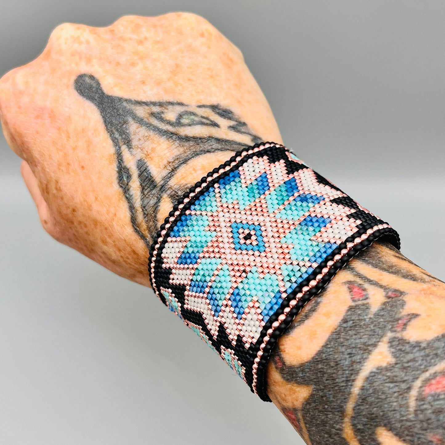 Wide Beaded Cuff, Native American Style Beaded Cuff, Wide Beaded Bracelet, Boho Bracelet, Cuff Bracelet, Navajo South Western
