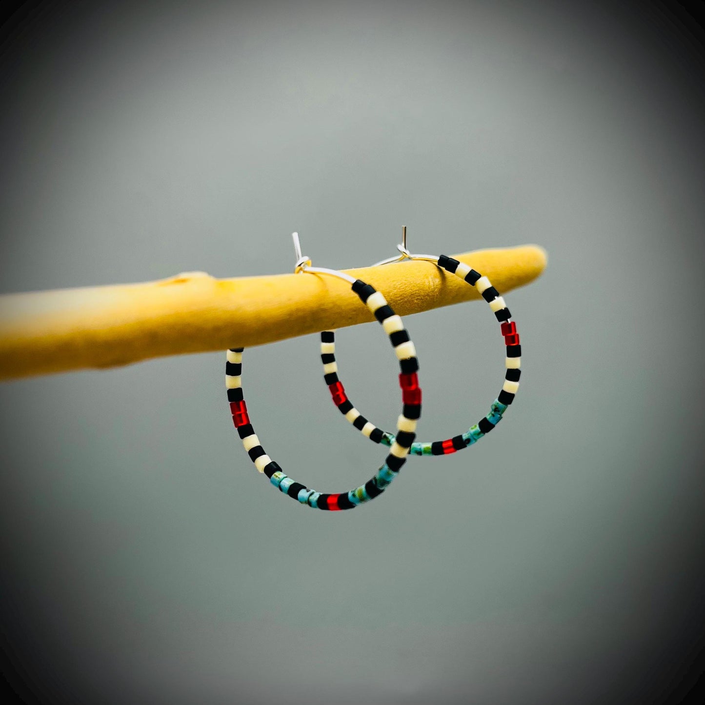 Native American Style Earrings, Boho Beaded Hoop Earrings, Native Hoop Earrings, Beaded Folk Earrings, Tribal Hoop Earrings, Aztec Earrings