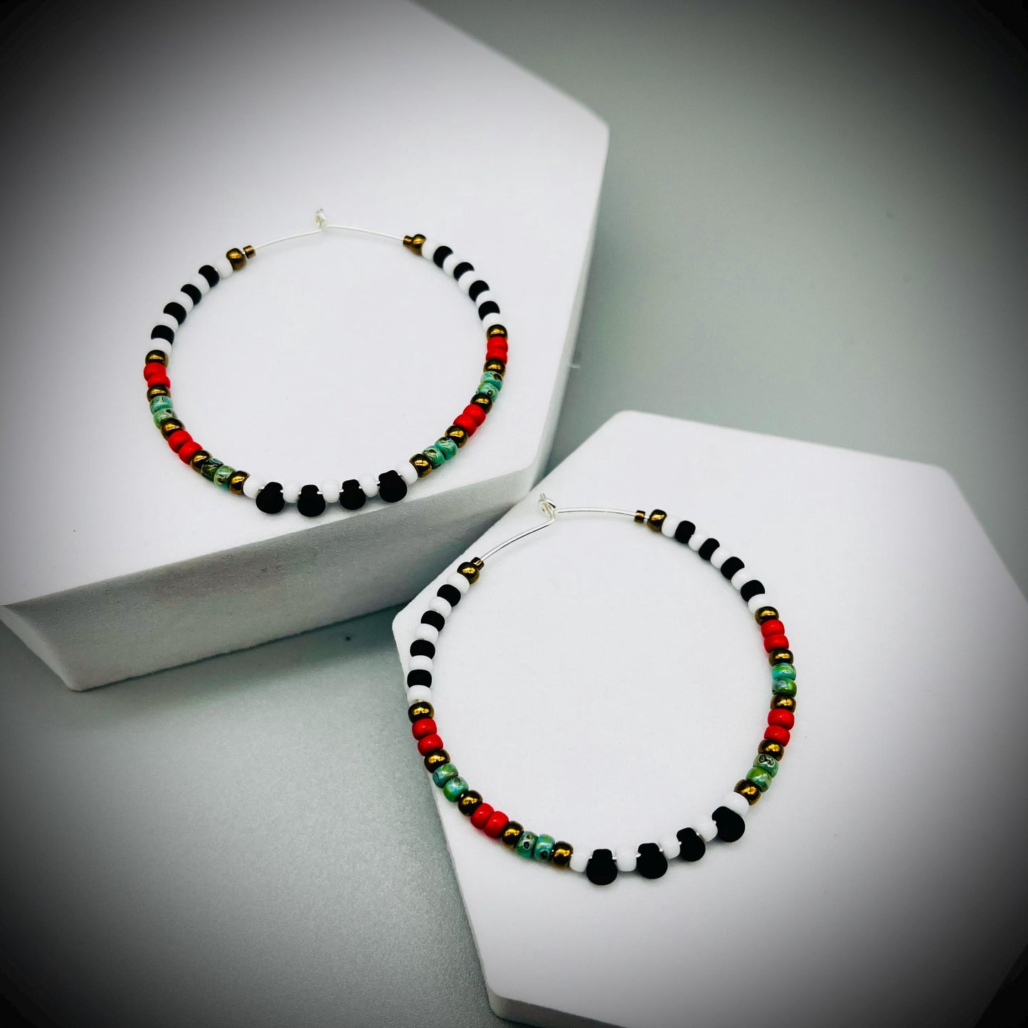 Native American Style Earrings, Boho Beaded Hoop Earrings, Native Hoop Earrings, Beaded Folk Earrings, Tribal Hoop Earrings, Aztec Earrings