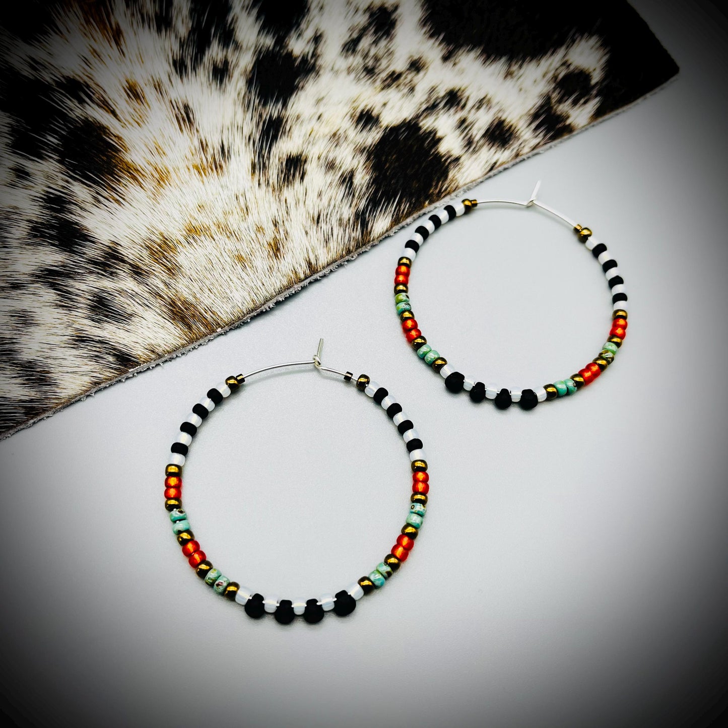 Native American Style Earrings, Boho Beaded Hoop Earrings, Native Hoop Earrings, Beaded Folk Earrings, Tribal Hoop Earrings, Aztec Earrings