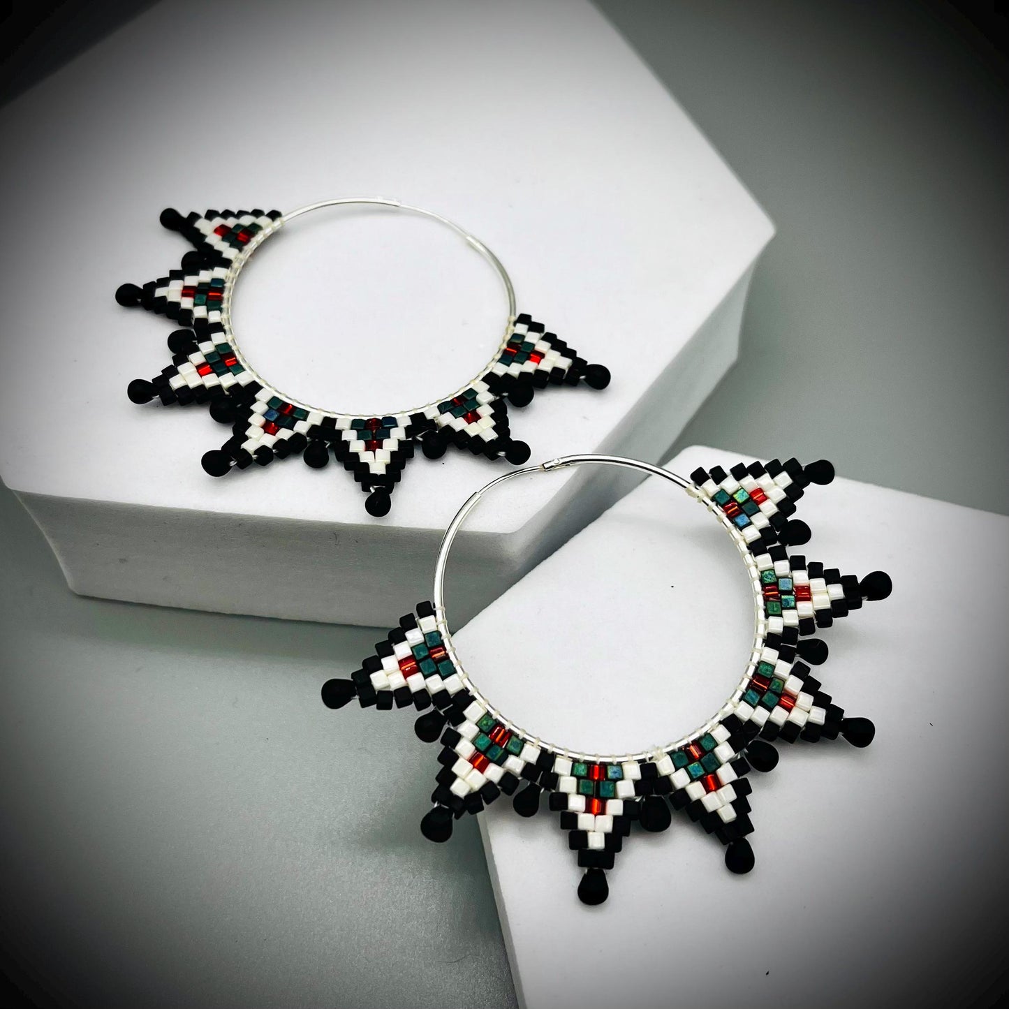 Native American Style Earrings, Boho Beaded Hoop Earrings, Native Hoop Earrings, Beaded Folk Earrings, Tribal Hoop Earrings
