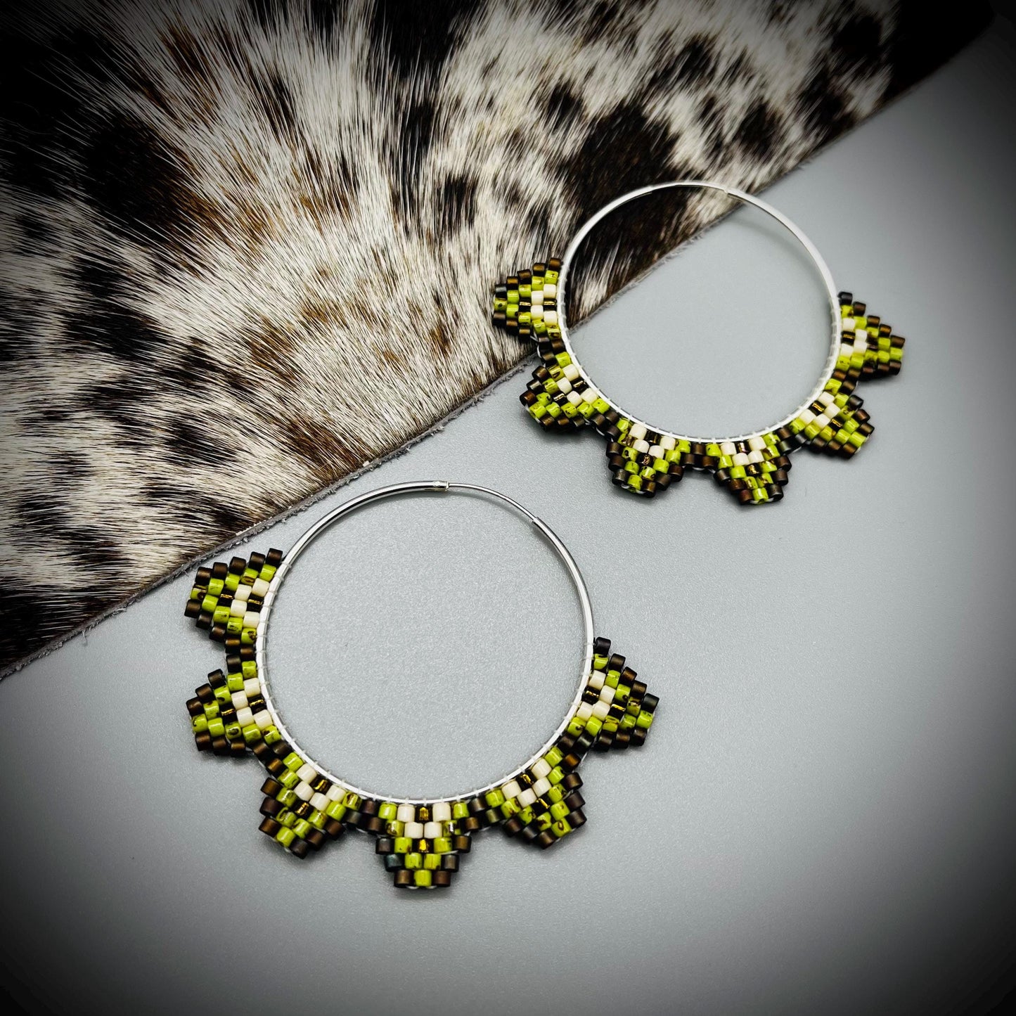 Native American Style Earrings, Boho Beaded Hoop Earrings, Native Hoop Earrings, Beaded Folk Earrings, Tribal Hoop Earrings