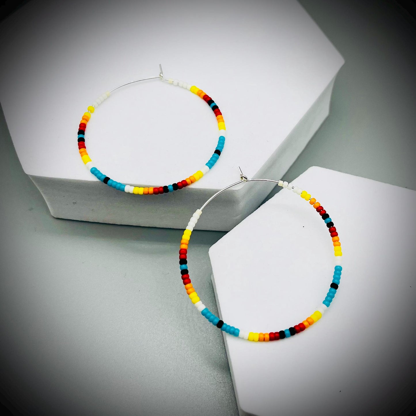 Native American Style Earrings, Boho Beaded Hoop Earrings, Native Hoop Earrings, Beaded Folk Earrings, Tribal Hoop Earrings, Aztec Earrings