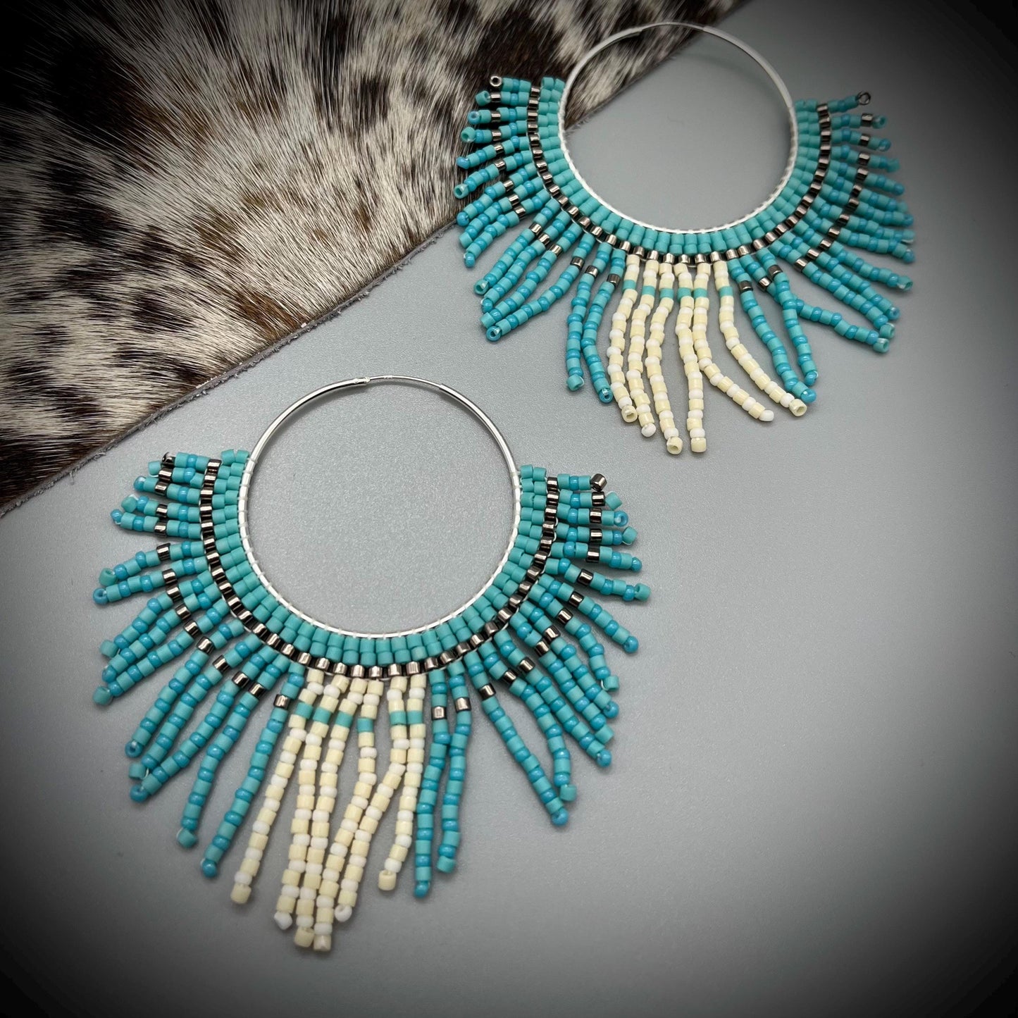 Native American Style Earrings, Boho Beaded Hoop Earrings, Native Hoop Earrings, Beaded Folk Earrings, Tribal Hoop Earrings, Aztec Earrings
