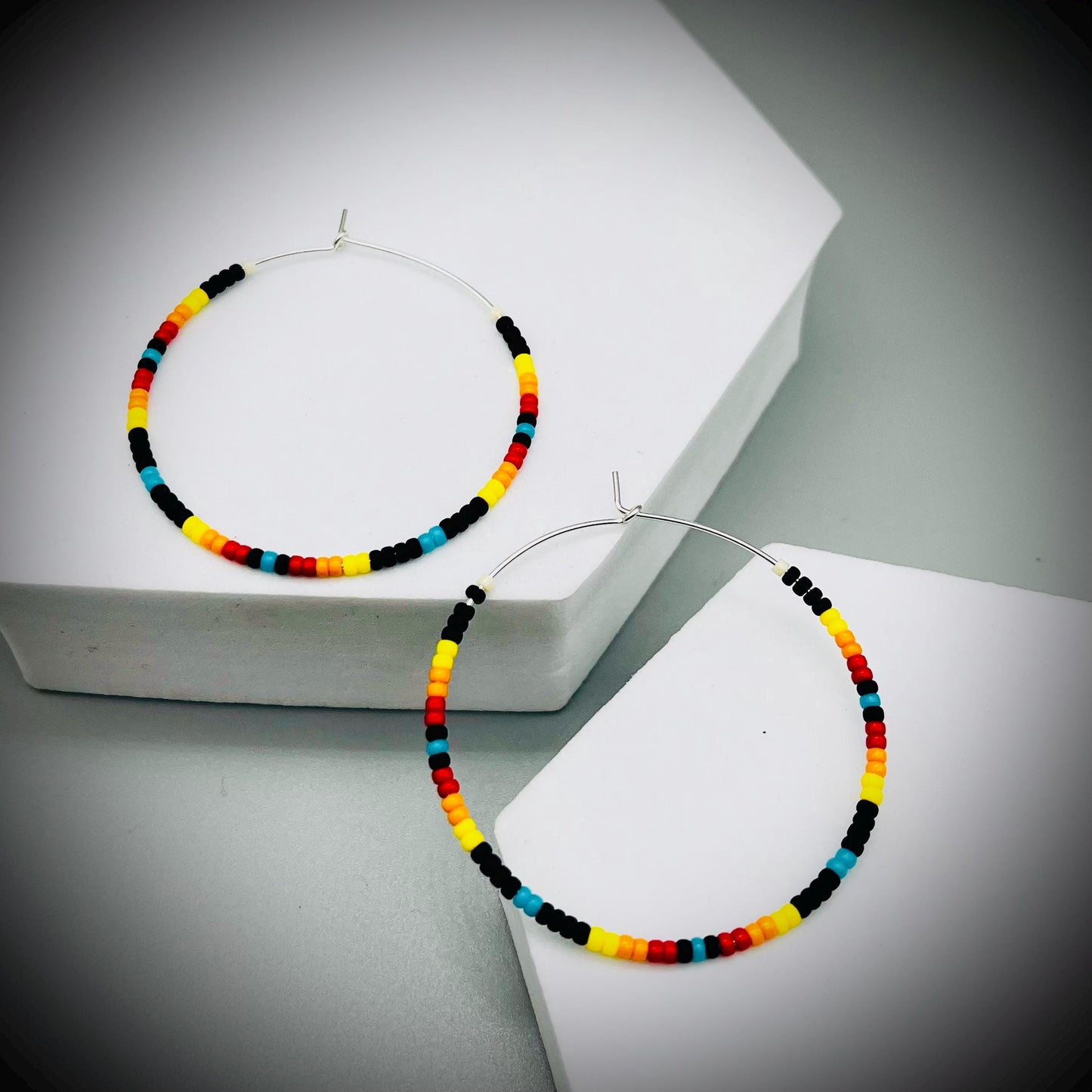 Native American Style Earrings, Boho Beaded Hoop Earrings, Native Hoop Earrings, Beaded Folk Earrings, Tribal Hoop Earrings, Aztec Earrings
